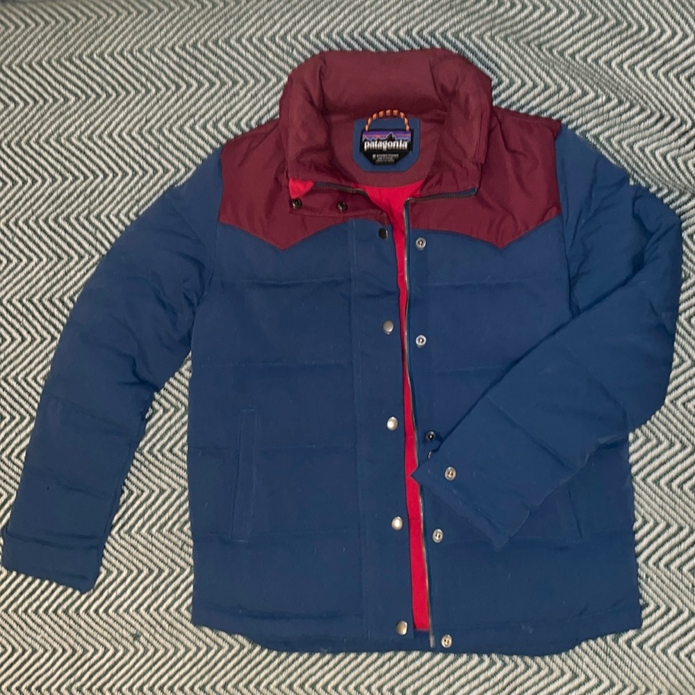 Patagonia women's Bivy Jacket - size medium M - down coat with snaps and zipper